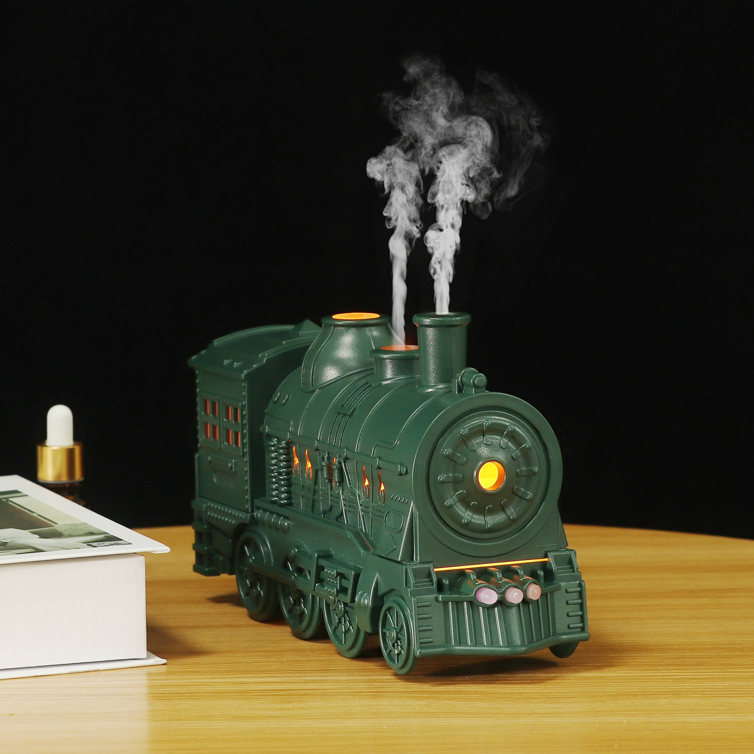 Retro Train Ultrasonic Humidifier with Aromatherapy and Flame Effect