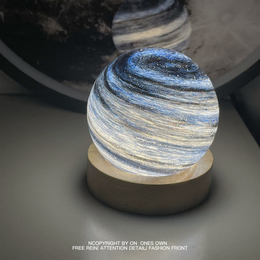 Romantic Planet Night Light with Starry Projection