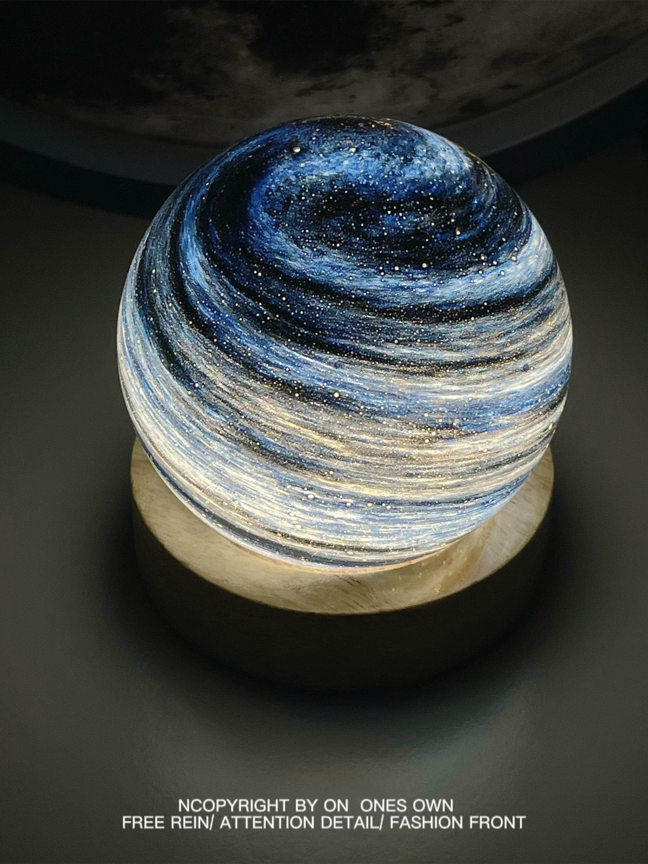 Romantic Planet Night Light with Starry Projection